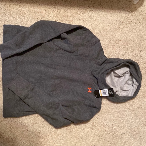 Under Armour BNWT youth small for girls. Very soft and comfy - Picture 1 of 2